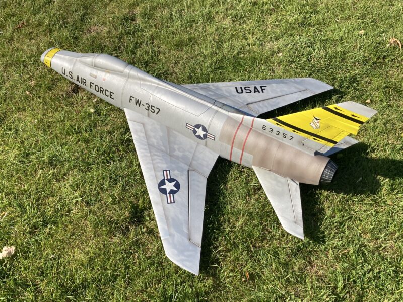 F-100_Super_Sabre_08